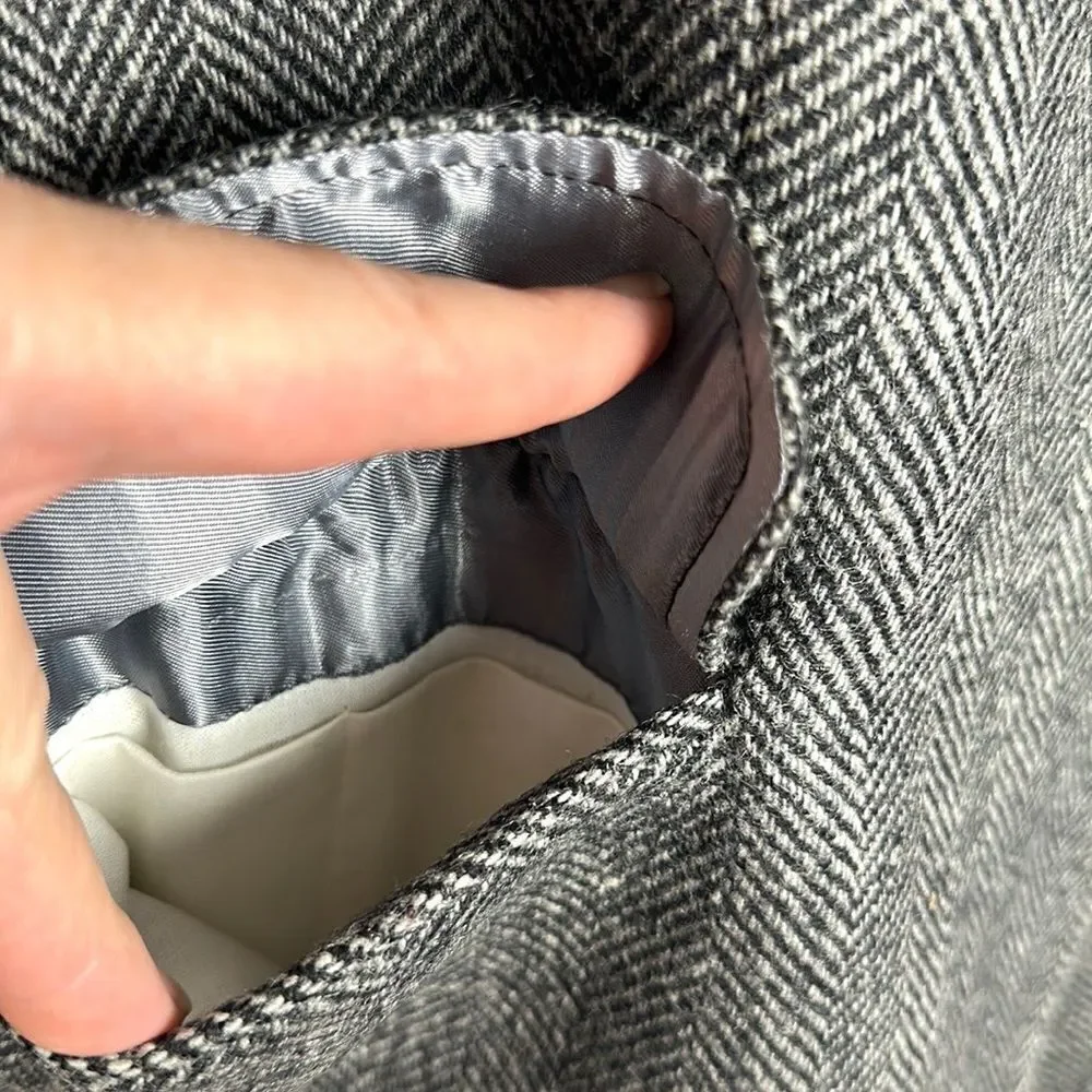 Christopher Brooks Gray Wool Two-Button Single Vent Herringbone Sport Coat 42R